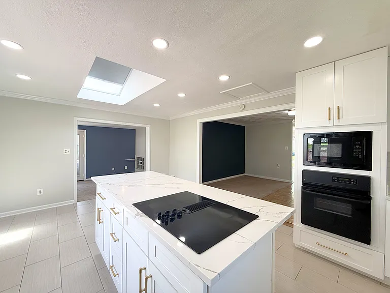 12915 Grenoble Dr — Photo 8
