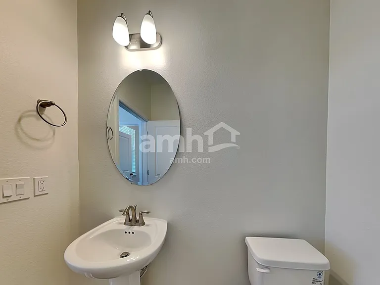 1328 Mount Logan Dr — Photo 11