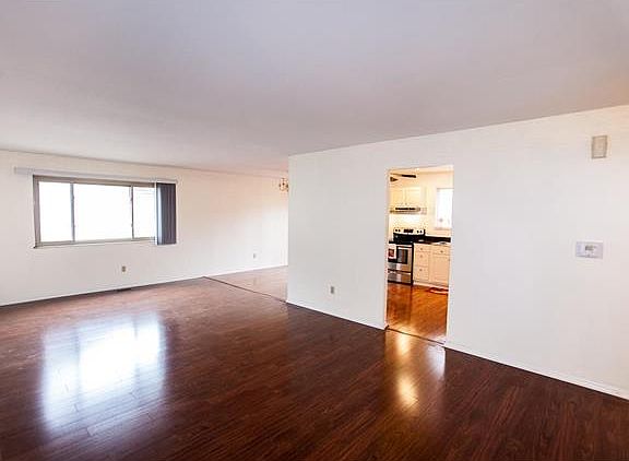 5th image of 2315 Cedar Lake Dr
