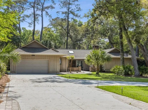 2 Red Maple Rd, Hilton Head Island, SC 29928