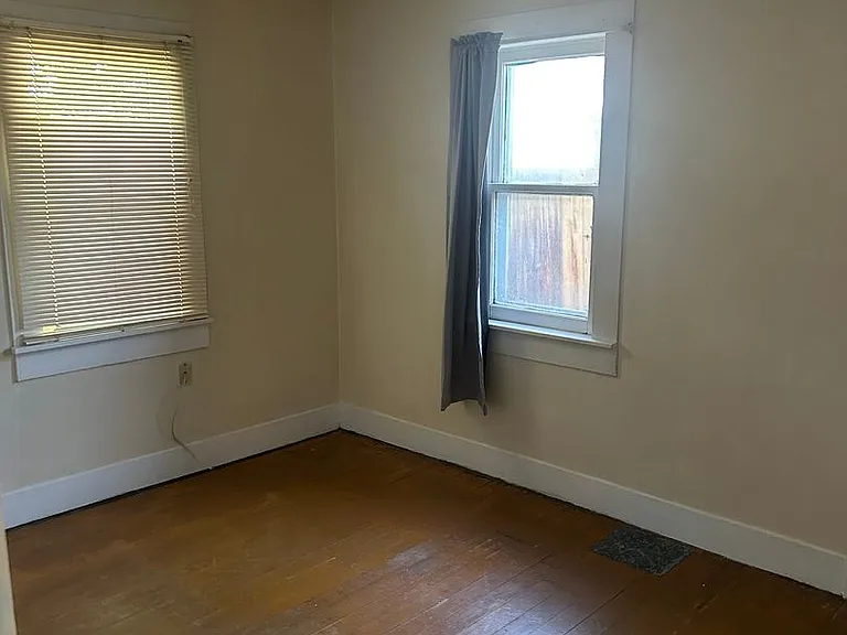 1007 Walker Ave — Photo 9