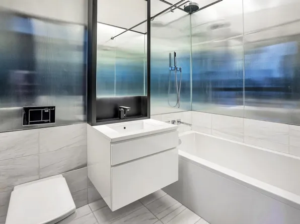 157 West 57th Street image 9 of 9