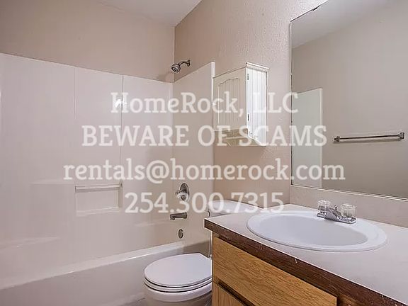 3rd image of 2510 Southwood Dr