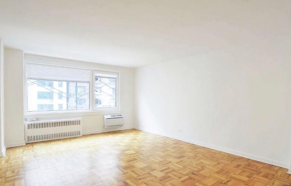 1st image of 333 E 34th St APT 17