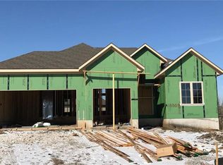 15508 Chadwick St, Overland Park, KS 66224