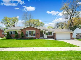 27917 Lyndon St, Livonia, MI 48154