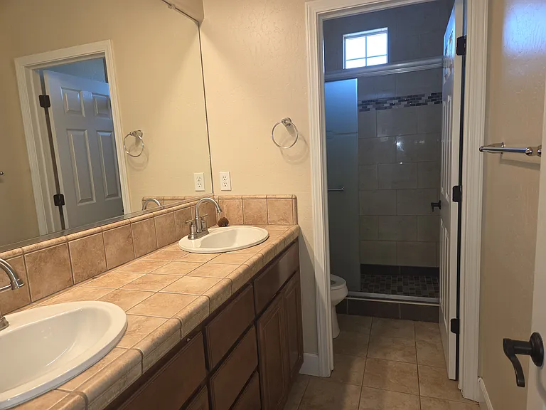 3369 N Redda Rd — Photo 10
