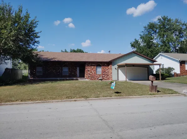 1035 E Woodland St, Springfield, MO 65807