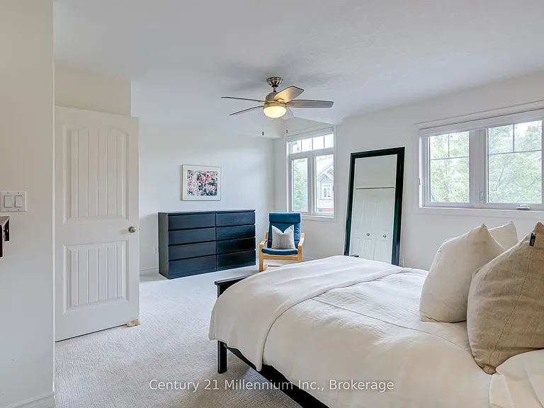 37 Silver Glen Blvd — Photo 25