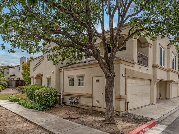 2nd image of 928 Monarch Cir