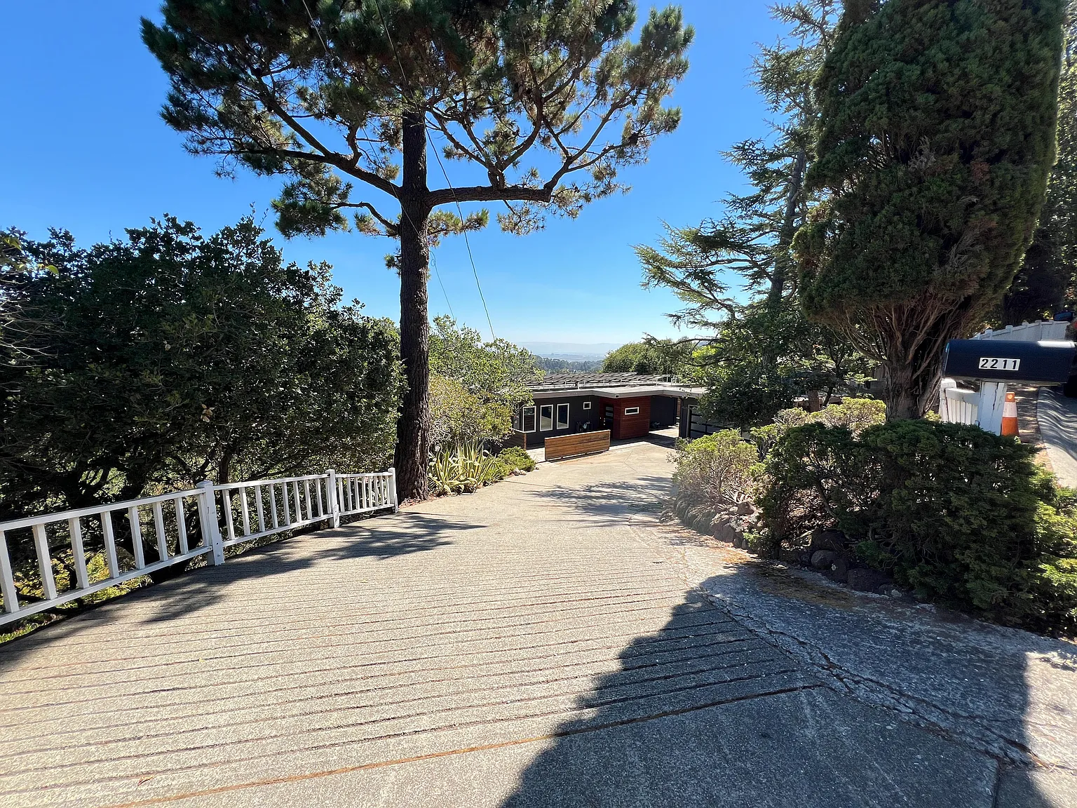 2211 Coronet Blvd photo 1