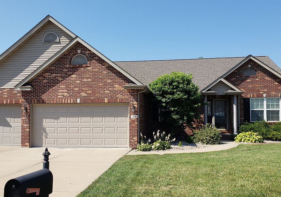 1st image of 33 Oak Lake Ct