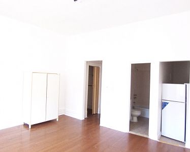 2nd image of 119 W 81st St APT 4F