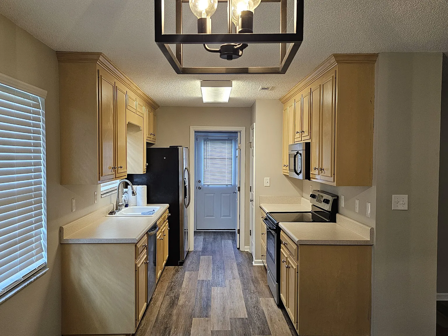 2602 Davis Avenue - 1 — Photo 3