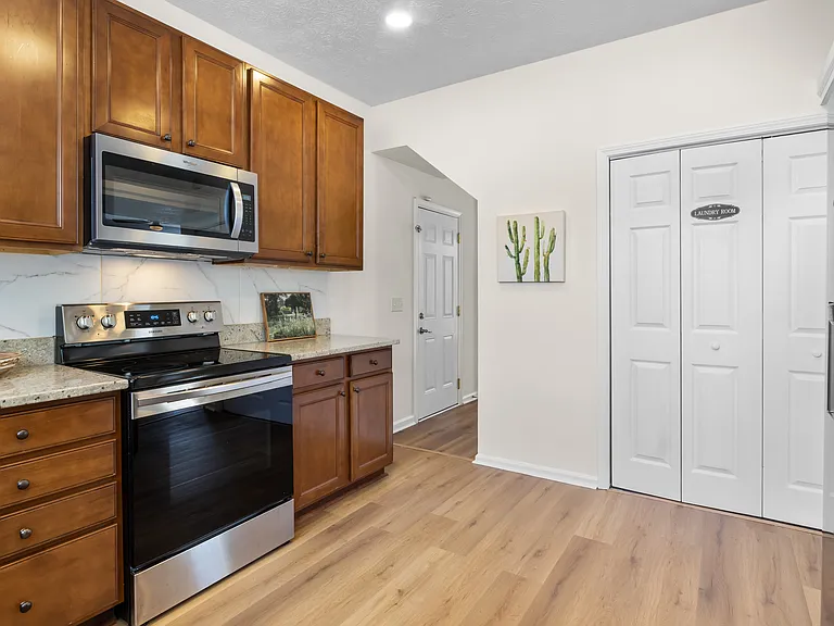 4140 Wildridge Dr — Photo 12