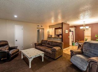 205 Coral Ave #B, Elk City, OK 73644
