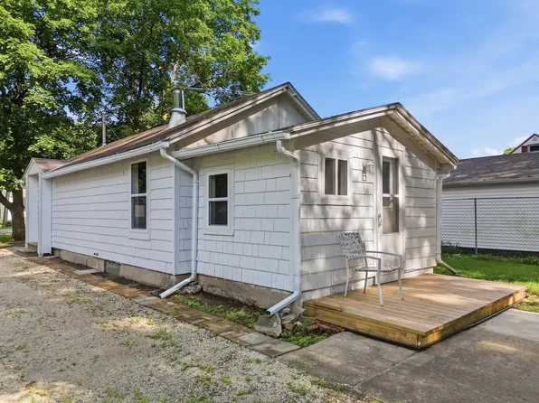 919 Sheridan Ave, Dixon, IL 61021