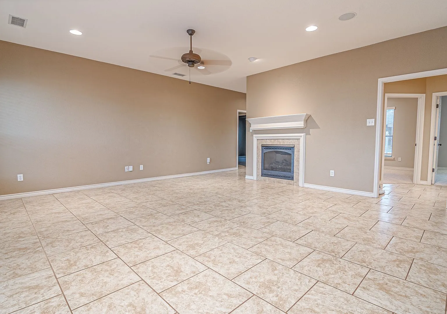 5513 Rio Grande Avenue — Photo 4
