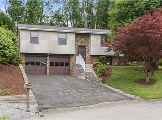 328 Grouse Dr, Elizabeth, PA 15037