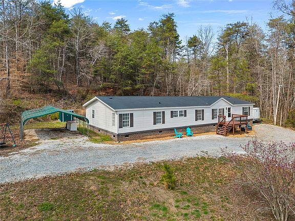 2nd image of 121 Wild Fern Rd