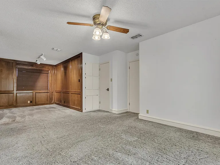 5704 Lands End — Photo 15