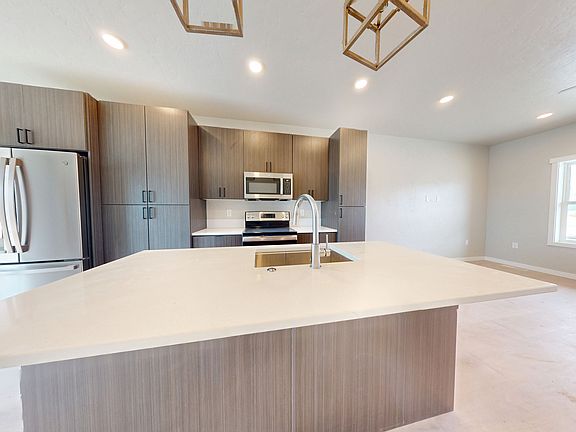 5th image of 1858 E 840 N #82