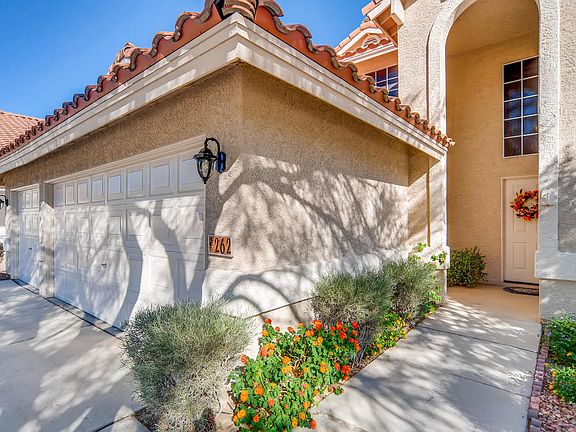 3rd image of 262 Jovita Ct
