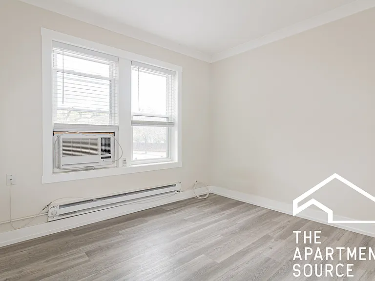 1419 W Hutchinson St #1 — Photo 9