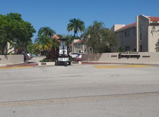 5230 NE 6th Ave #B24, Oakland Park, FL 33334