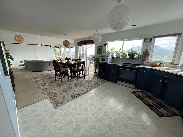 4937 Heather Dr — Photo 6