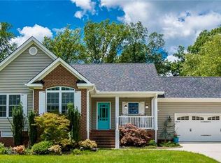 11608 Hillside Rd, Chester, VA 23831