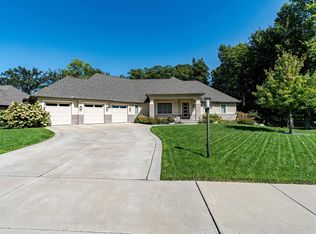 6513 W Stonebrook Dr, Edwards, IL 61528