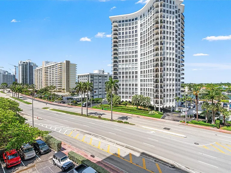 5701 Collins Ave #503 — Photo 45