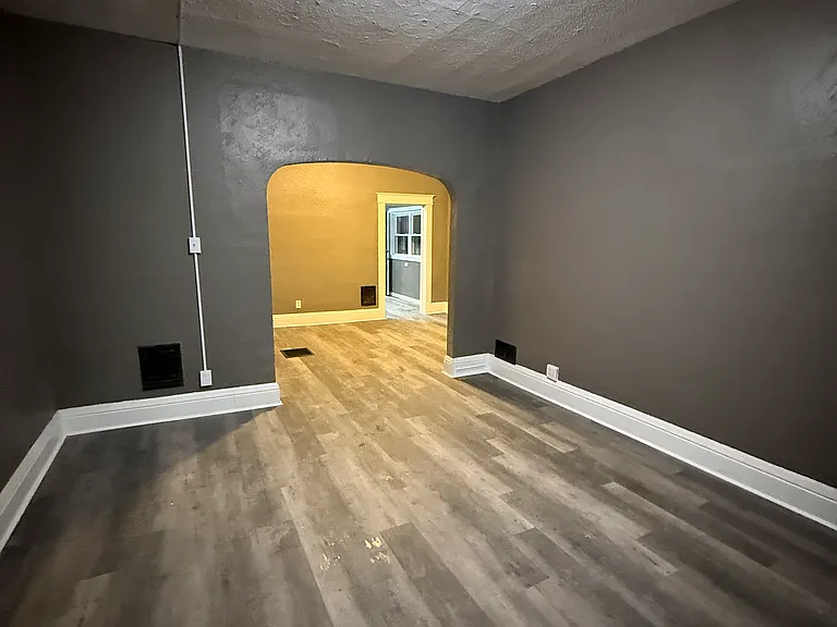 1009 George Pl #1F — Photo 5