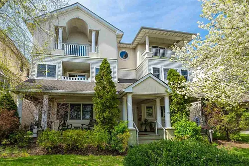 39 Hamilton Ave #C Photo 1 39 Hamilton Ave #C Photo 1
