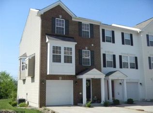 1 Robin Ln, Morgantown, WV 26508