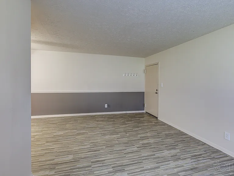Glenview Apartments — Photo 89