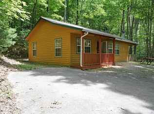 33 Hamlet Cir, Murphy, NC 28906