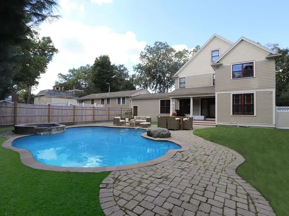 96 Jewett St, Newton, MA 02458