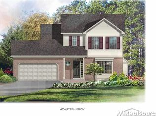 17236 Sunny Crest Dr, Brownstown, MI 48174