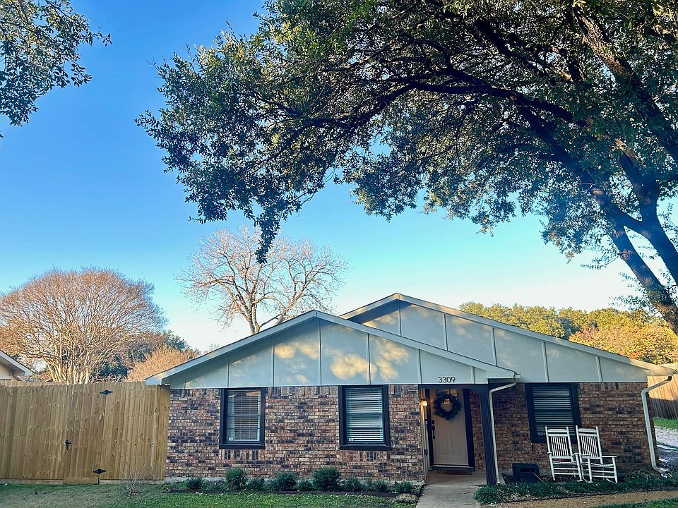1st image of 3309 Excalibur Cir