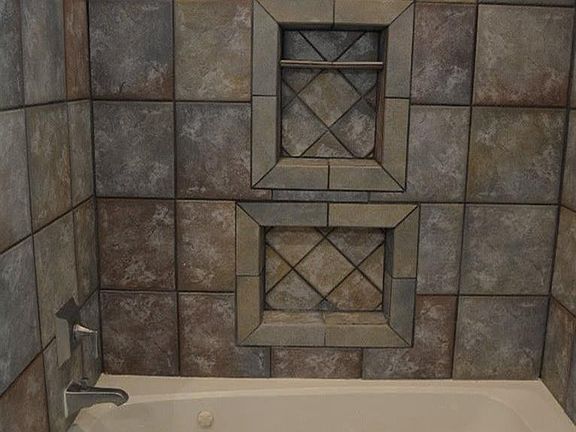 4th image of 801 Holly Dr