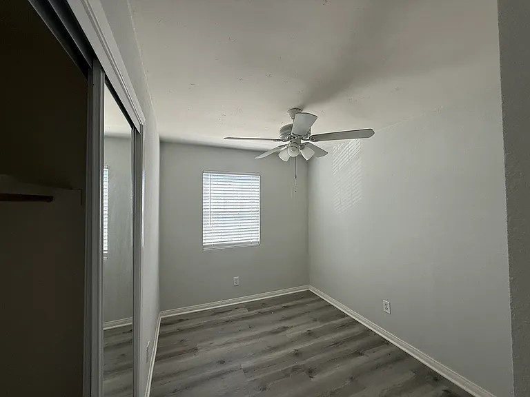 1032-1036 S Normandie Ave #9 — Photo 10