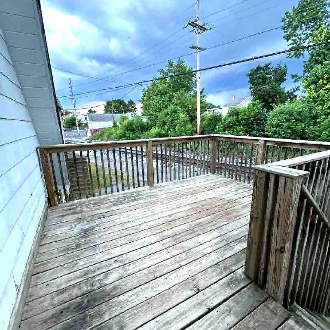 2 bed, 1.0 bath, 1662 sqft, $1,375 — Photo 2