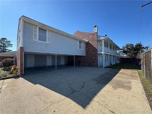 Building Photo - 3106 Laplace St