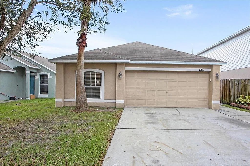 3 bed, 2.0 bath, 1312 sqft, $1,990 — Photo 1