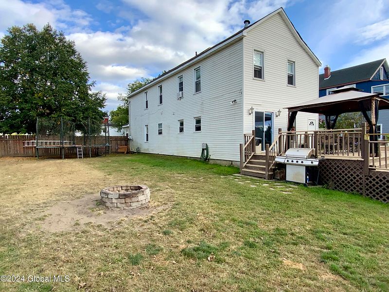 2nd image of 1247 7th Avenue