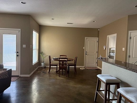 5th image of 5705 Sabine Dr
