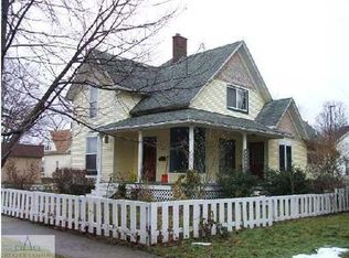 430 W Lovett St, Charlotte, MI