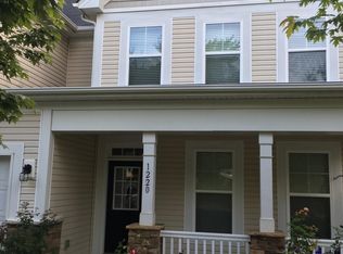 1220 Woodglen Ln, Matthews, NC 28104
